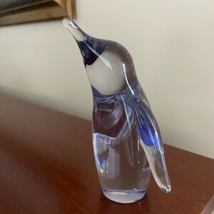 Neodymium Alexandrite Glass Penguin Subtle Color Change Art Glass